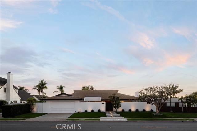 1001 Nottingham Road, Newport Beach, CA 92660