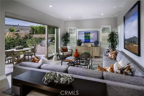 Irvine, CA 92618,214 Maricopa