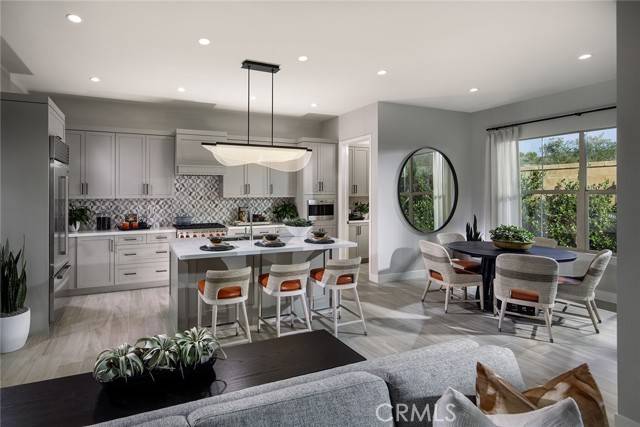 214 Maricopa, Irvine, CA 92618