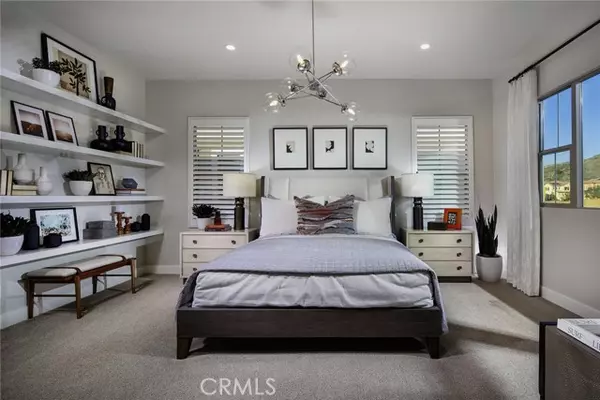 Irvine, CA 92618,214 Maricopa