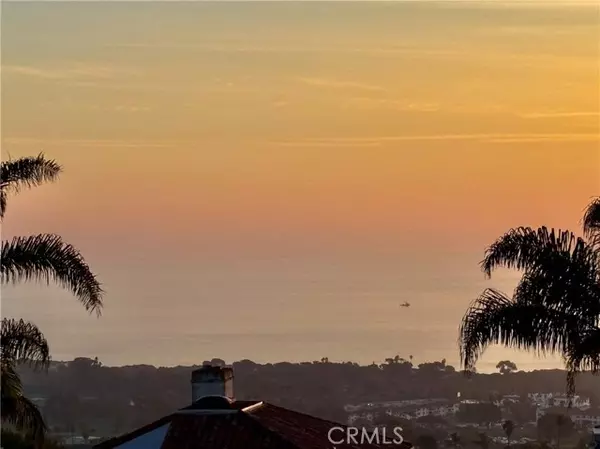 San Clemente, CA 92672,527 Avenida Buenos Aires