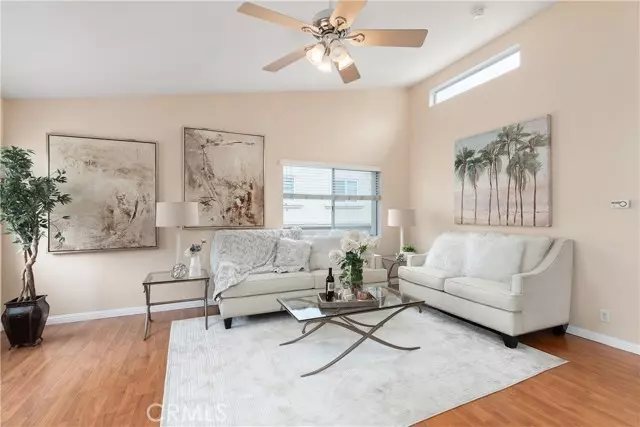 Lake Forest (el Toro), CA 92630,21175 Gladiolos