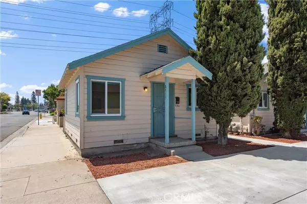 Paramount, CA 90723,8713 Alondra