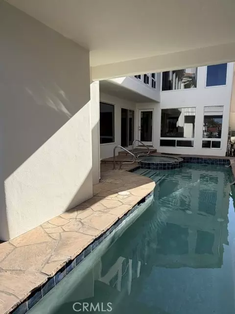 Newport Beach, CA 92660,57 Linda Isle