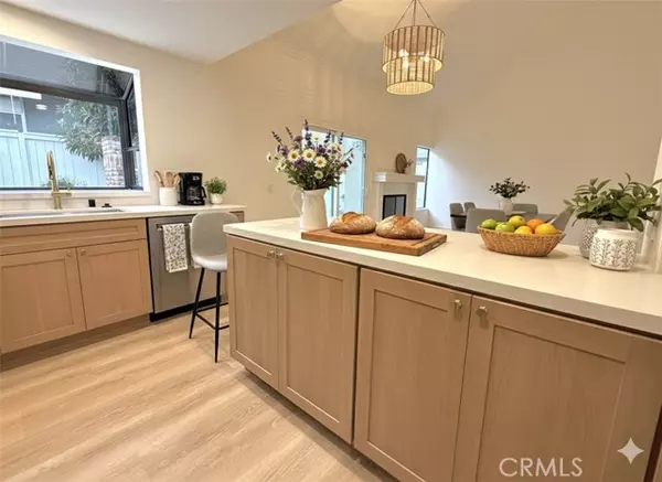 Tustin, CA 92780,12516 Wedgwood Circle