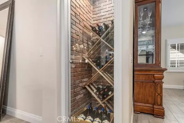 Huntington Beach, CA 92649,5342 Kenilworth