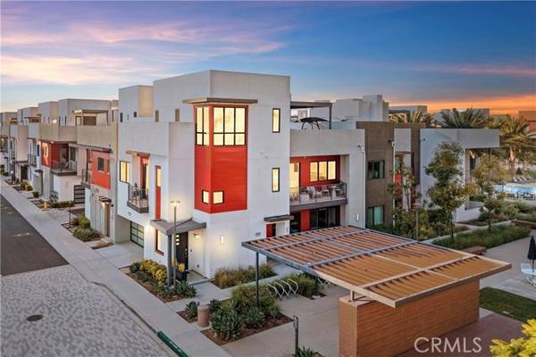 419 Transport, Tustin, CA 92782