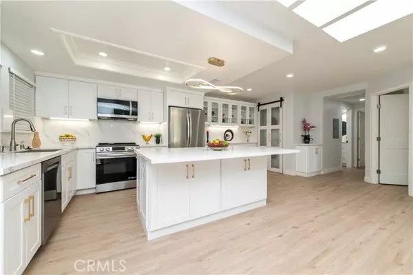 Laguna Woods, CA 92637,2112 Via Puerta #N