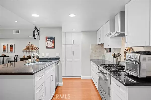 Huntington Beach, CA 92647,7671 Juliette Low Drive