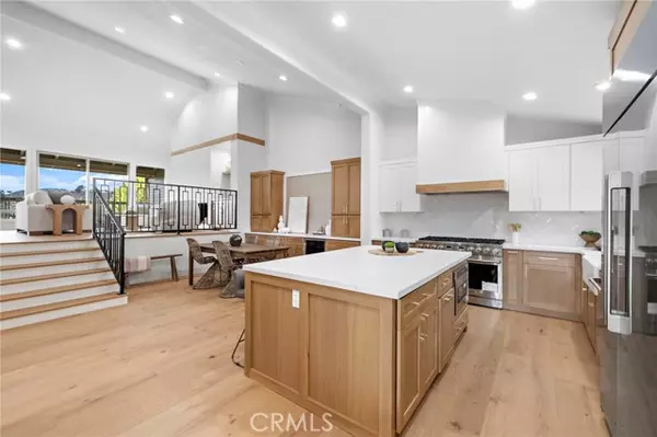 Irvine, CA 92603,16 Morning Glory