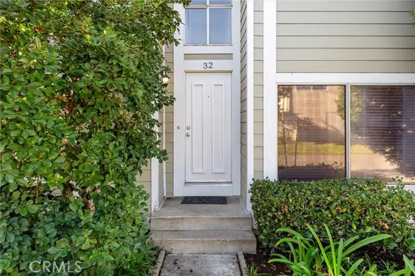 Irvine, CA 92604,32 Kazan