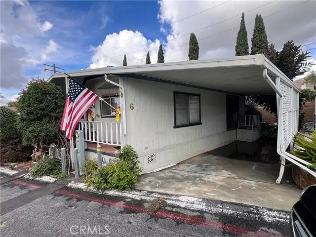 Huntington Beach, CA 92647,17261 Gothard