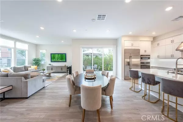 Irvine, CA 92618,217 Chorus