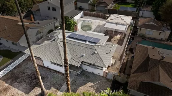 18928 Victory Boulevard, Tarzana (los Angeles), CA 91335