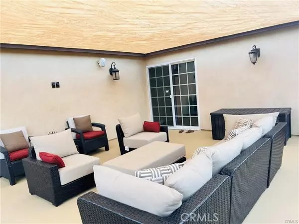 San Clemente, CA 92672,104 Avenida Caballeros