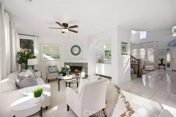 Aliso Viejo, CA 92656,2 Oak Ridge