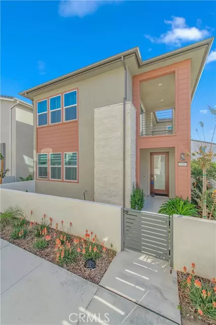 Irvine, CA 92618,200 Zawn