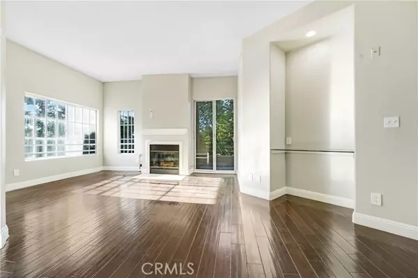 Los Angeles, CA 90042,6140 Monterey Road #406