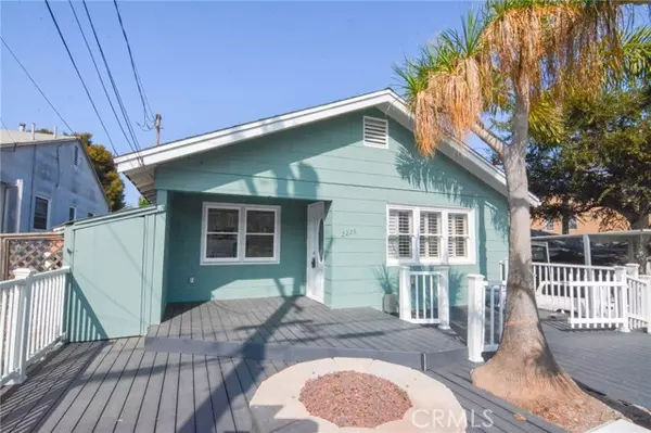 San Diego, CA 92107,2226 Etiwanda Street