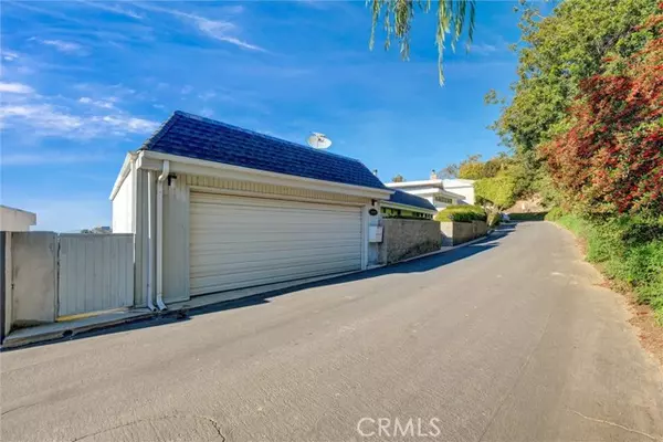 Los Angeles, CA 90068,3219 Tareco