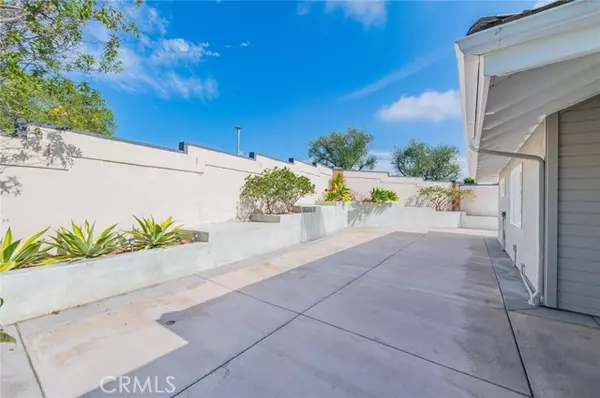 Corona Del Mar (newport Beach), CA 92625,820 Gardenia