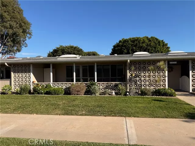 Seal Beach, CA 90740,1321 Prestwick Road #147K