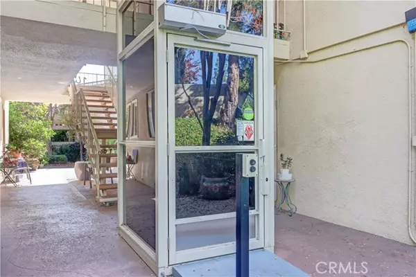 Laguna Woods, CA 92637,164 Avenida Majorca #N