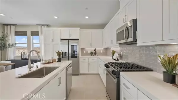 Valencia (santa Clarita), CA 91381,26824 Sonnet Place