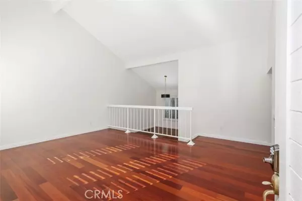 Irvine, CA 92604,4 Wood Nymph