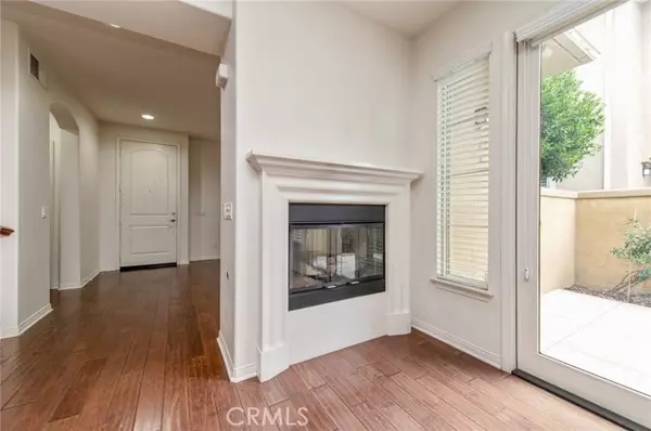 Irvine, CA 92620,77 Hallmark