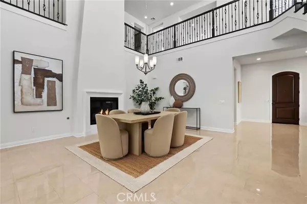 Lake Forest (el Toro), CA 92679,5567 Heritage Oak Dr