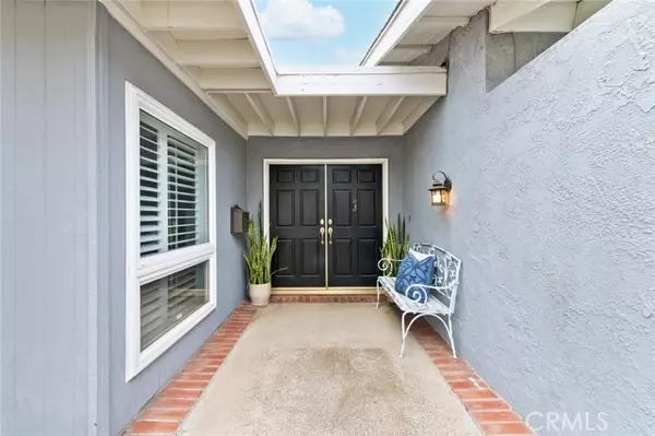 Irvine, CA 92603,19292 Sierra Perla Road