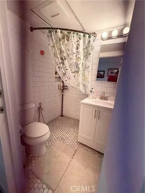 Mission Viejo, CA 92691,27091 Santa Susana