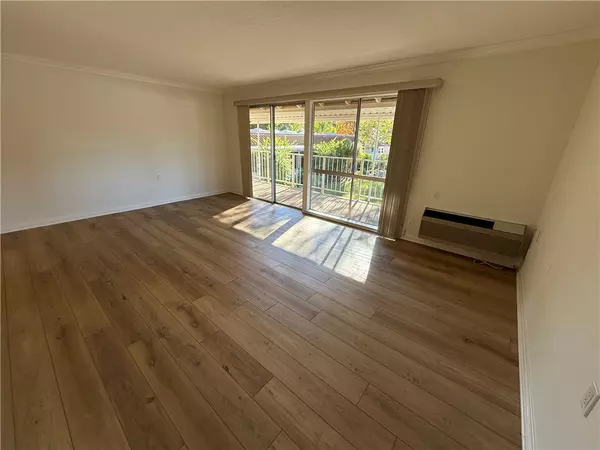 682 Via Alhambra #P, Laguna Woods, CA 92637