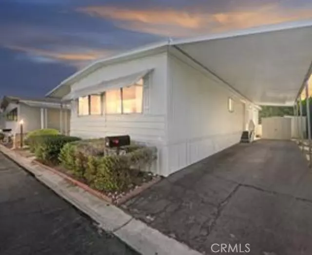 Yucca Valley, CA 92284,54999 Martinez