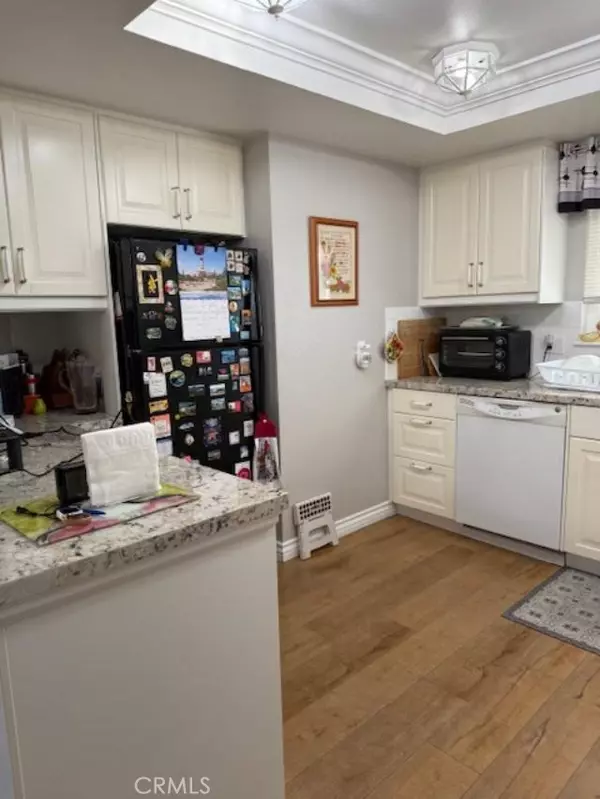 Laguna Woods, CA 92637,2082 Ronda Granada #D