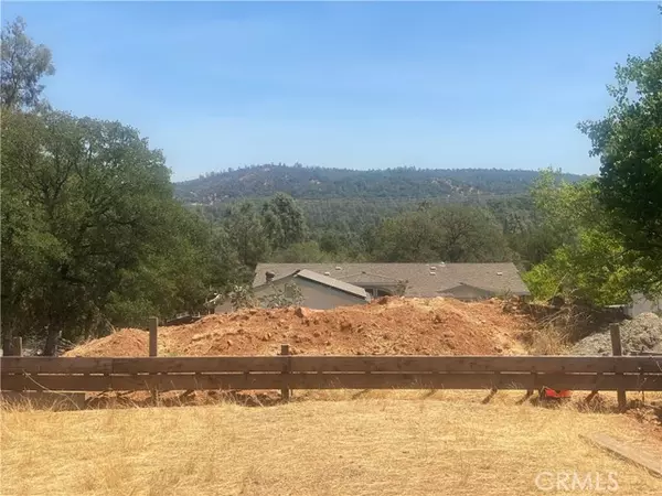 585 Lodgeview Drive, Oroville, CA 95966