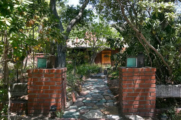 513 Knight Way, La Canada Flintridge, CA 91011