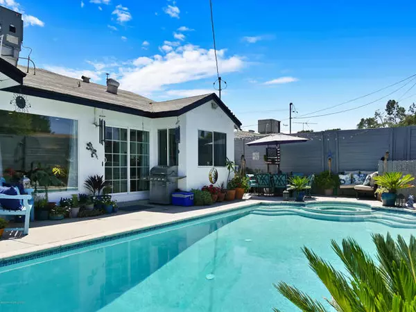 12521 Stagg Street, North Hollywood (los Angeles), CA 91605