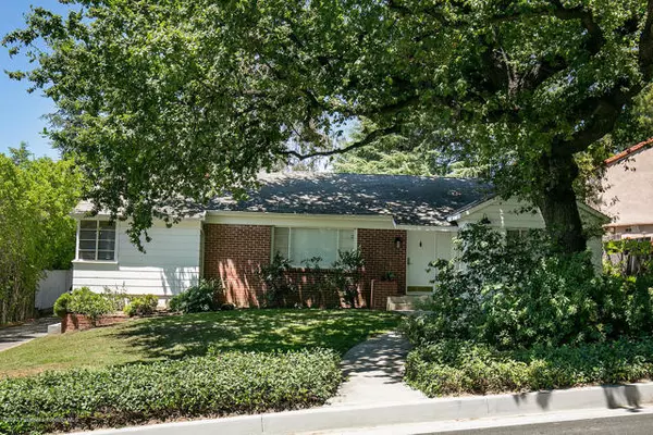 5049 Louise Drive, La Canada Flintridge, CA 91011