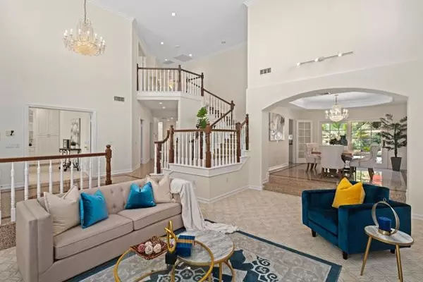 4531 Palm Drive, La Canada Flintridge, CA 91011