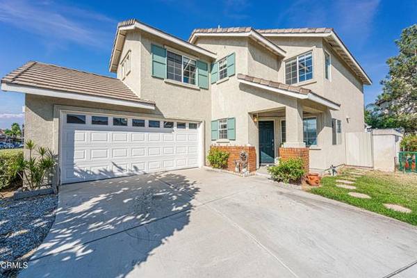 841 Honey Grove Way, Corona, CA 92878