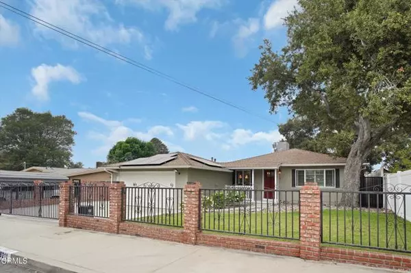 8215 Oswego Street, Sunland (los Angeles), CA 91040