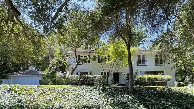 La Canada Flintridge, CA 91011,930 Regent Park Drive