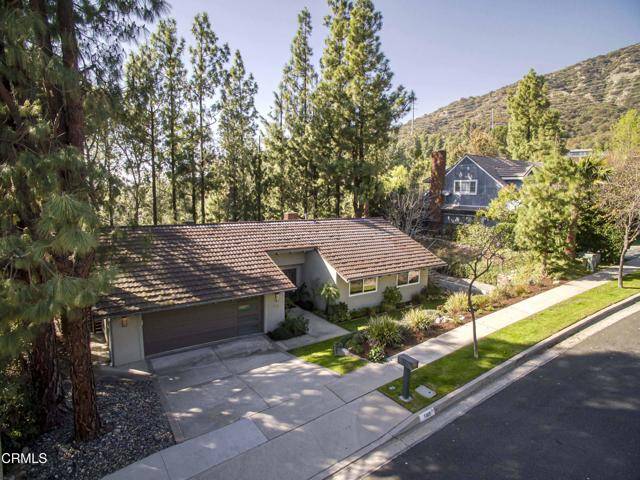 La Canada Flintridge, CA 91011,5815 Briartree Drive