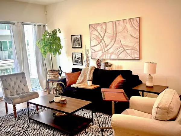 Los Angeles, CA 90028,6735 Yucca Street #310