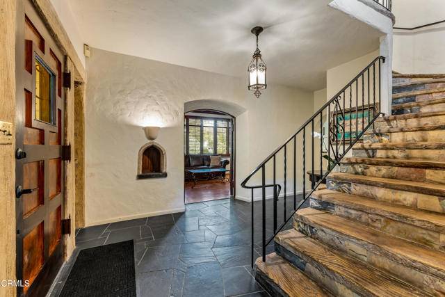La Canada Flintridge, CA 91011,5321 Alta Canyada Road