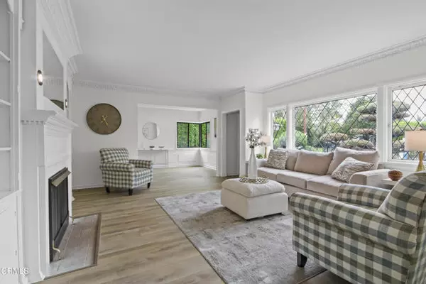 Sherman Oaks, CA 91423,5131 Greenbush Avenue