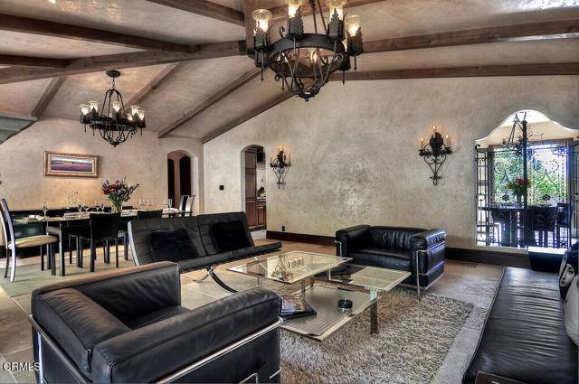 La Canada Flintridge, CA 91011,4080 Hampstead Road