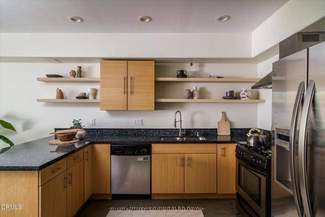North Hollywood (los Angeles), CA 91601,5232 Satsuma Avenue #106